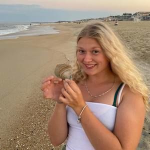 Meet your Posher, Martina